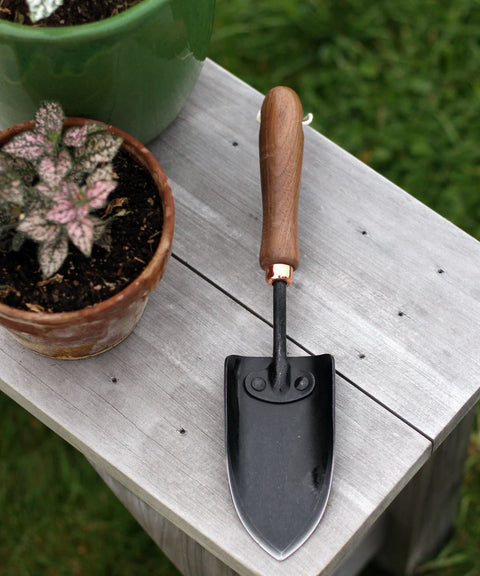 Spade Gardening Trowel