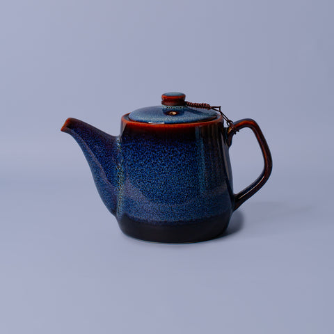 The Hansel Teapot